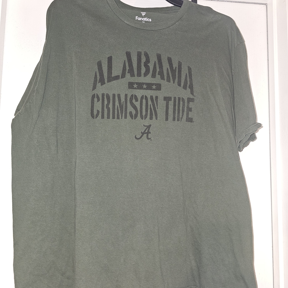 Fanatics Olive Green T-Shirt